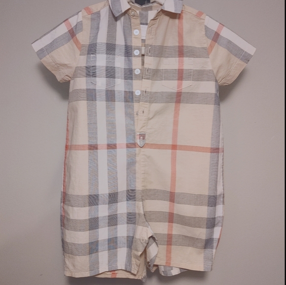 12-18m infant Burberry onsie